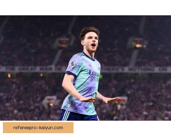 赖斯防守端表现稳健，逐渐成为球队中不可或缺的核心力量